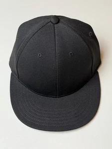 OC Sports Pro Flex OC Logo Fitted Cap Mütze Gr. XS/S Neu Schwarz/Weiß - Bild 1 von 5