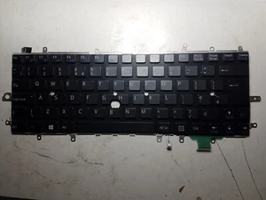Sony SVD112A1SM Keyboard And Track Button - Afbeelding 1 van 4