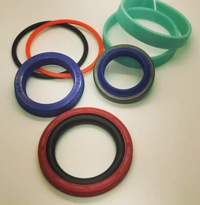Takeuchi TB007 Bucket Ram Seal Kit ( kit ref 19000-57199 ) - Picture 1 of 5