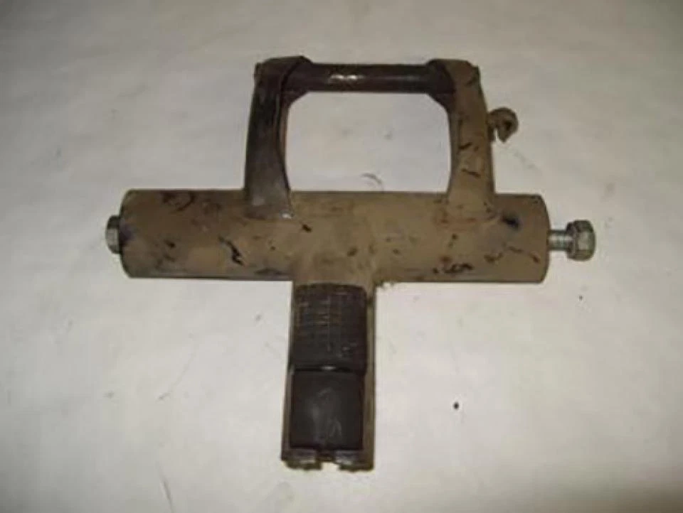 Support moteur origine pour Scooter Piaggio 50 Typhoon Occasion - Photo 1/1