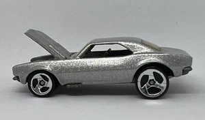 Hot Wheels '67 1967 Chevy Camaro Silver Metallic Chrome 3sp Opening Hood lose - Bild 1 von 6