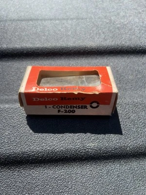 Condensador de encendido Delco Remy F-200 NOS, se adapta a: Ford 1954-67, 1967-80 IHC Foto 1 de 4