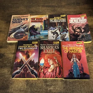 Marion Zimmer Bradley lot of 7 paperback books, 5 are from the Darkover Series - Picture 1 of 2