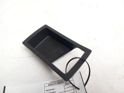 2005-2007 FORD FIVE HUNDRED REAR PASSENGER DOOR INTERIOR HANDLE BEZEL OEM - Image 1 of 4