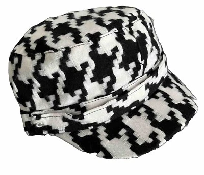 D&Y Flex Elastic Castro Cap White Black - Image 1 of 4