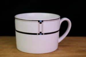 Studio Nova Exhibition Set of 4 Flat Cups Geometric Y0290 MINTY! - Picture 1 of 4