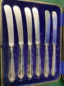 Set of 6 Sterling Silver handled butter Knives with steel blades Boxed
