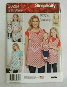 Simplicity Muster 0204 Schürze für Mutter, Tochter & 18" Puppe wie amerikanisches Mädchen UC - Bild 1 von 1