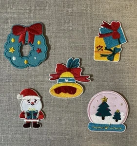 (Set Of 5) Embroidered Christmas Patches - Iron On/ Sew On - Picture 1 of 11