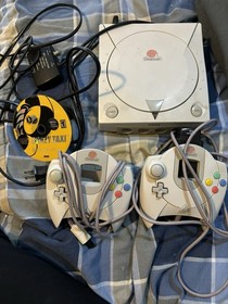 SEGA Dreamcast Launch Edition Home Console White With Controllers Crazy Taxi Lot