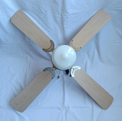 ✅ ventilatore a soffitto con luce usato funzionante struttura in acciaio - Immagine 1 di 4