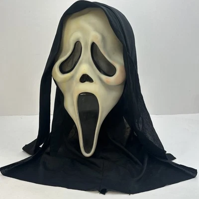Easter Unlimited FunWorld Glow in the Dark Scream Ghost Face Mask # S9206 READ - Image 1 of 4
