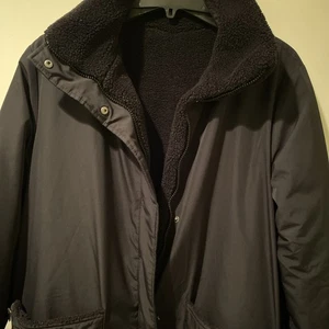 Unisex Black Reversible Sherpa fleece Jacket - Zipper/Snaps Medium? - Picture 1 of 10