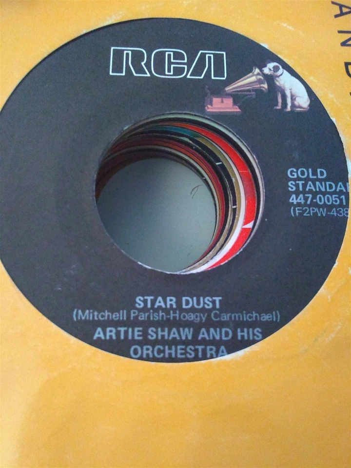 Artie Shaw, Stardust / Dancing In The Dark ~ RCA 45 +sleeve — 第 1/1 张图片