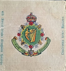 Carte à cigarettes armoiries et insignes régimentaires (soie) R.J.Leas Royal Irish D. Guards