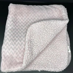 Blankets & Beyond Pink and Gray Chevron Baby Blanket Zig Zag Sherpa Thick Lovey - Picture 1 of 6