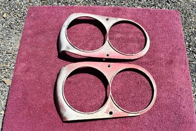 1960 Ford Thunderbird / T-Bird Left and Right Headlight Bezels NICE Orig Foto 1 de 2