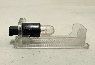 Лампа подсветки салона багажника Ford Focus 2012-2018 годов выпуска от оригинального производителя - Изображение 1 из 4