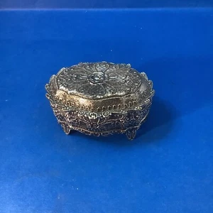 Joyero/caja de presentación de plástico vintage para casa de muñecas - Imagen 1 de 4