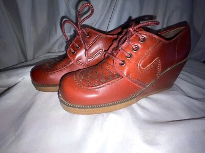 ВИНТАЖНЫЙ 70-Х ЖЕНЩИН 7 КОРЕНАСТЫЙ ПЛАТФОРМЕ БАБУШКА КОРИЧНЕВЫЙ ШНУРУЕТ ВВЕРХ ДИСКО КАМПУС ОБУВЬ - Изображение 1 из 4