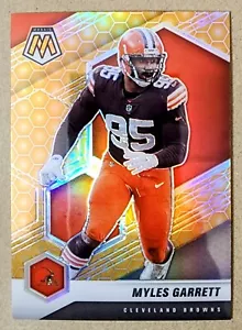 2021 Panini Mosaic #57 Myles Garrett Honeycomb Parallel Rare SSP Case Hit Browns - Picture 1 of 2