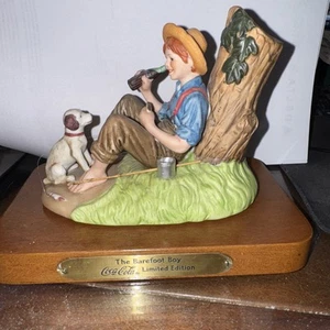 Norman Rockwell The Barefoot Boy Figurine The Coca Cola Collection RARE! - Imagen 1 de 6