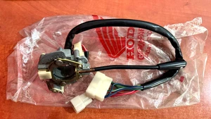 35200-634-671 GENUINE NOS SWITCH TURN SIGNAL HONDA CIVIC 1200 '73-'75 - Picture 1 of 1