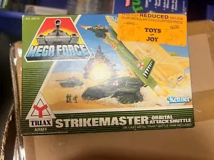 Mega Force - Strikemaster Orbital Attack Shuttle - Kenner 1989 - sigillato nuovo con scatola - Foto 1 di 8
