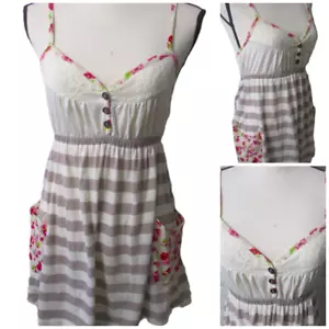 Cami tank M pizzo babydoll tasche con spalline righe floreali fata civetta stravagante Y2k - Foto 1 di 14