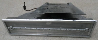 CHRYSLER IMPERIAL LEFT REAR BUMPER TURN SIGNAL MARKER LIGHT 1967-1968 67-68 - Imagem 1 de 4