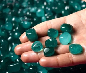 Natural Colombian 500 Ct Emerald Gemstone Lot Fancy Cabochon Tumble - Picture 1 of 12