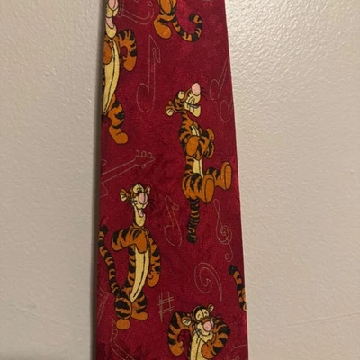 Gravata masculina vintage The Disney Store gola tigre seda vermelha borgonha Winnie the Pooh - Imagem 1 de 4