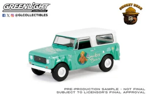 Greenlight Smokey Bear Serie 3 - 1961 Harvester Scout escala 1:64 38060-B - Imagen 1 de 2