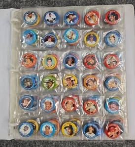 1984 Fun Foods Baseball Complete Button Pin Set Binder Kept Great Condition - Picture 1 of 13