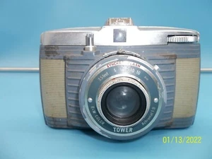  Rare Vintage Tower Model #5 Synchro Flash Camera  (ES-67) - Picture 1 of 7