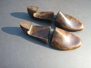 "J. V. SHOE TREE CO. BROCKTON, MARRÓN OSCURO MASIVO ZAPATOS SÓLIDOS ÁRBOLES 8C 358 X 11"  - Imagen 1 de 4