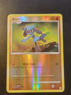 Juego de cartas coleccionables Pokémon Riolu 61/130 holograma inverso diamante y perla 2007 Foto 1 de 4