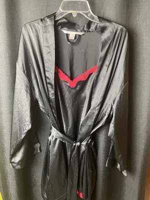 Bata y vestido vintage de satén negro a juego de 2 piezas Victoria's Secret 2002 M/OS Foto 1 de 4