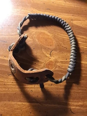 Eslinga muñeca arco tiro con arco Foto 1 de 3