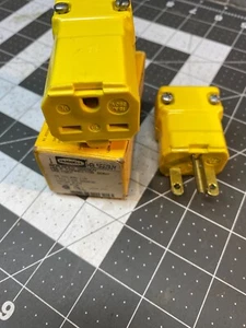 3-poliger Stecker + Buchse, HUBBELL HBL 5669VY, 15A-250 - Bild 1 von 4
