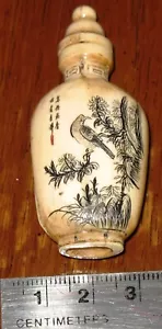 Vintage antike chinesische Schnupftabakflasche Scrimshaw und geschnitzter Mönch sitzend mit Schriftrolle - Bild 1 von 6