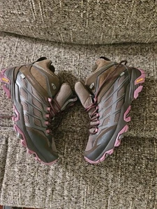 Bota de Senderismo Merrell Moab FST Mid Impermeable - Para Mujer J37144 Talla 10 Nueva Sin Caja - Imagen 1 de 6