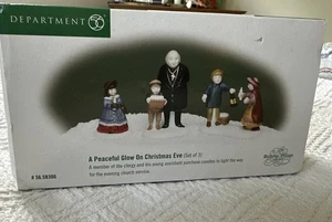 Reparto 56 Dickens Village Accessorio Un Bagliore Pace Alla Vigilia di Natale 3pz - Foto 1 di 5