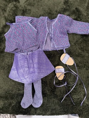 American Girl of Today 2000 Isabel Año Nuevo Fiesta Traje y Acc Retirado Foto 1 de 4