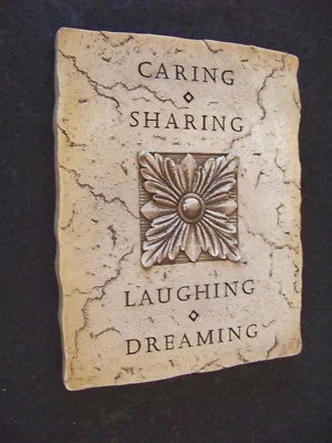 Caring Sharing Risa Soñar Letrero Decorativo Pared Colgante Material Desconocido Foto 1 de 2