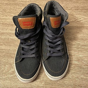 levis high tops