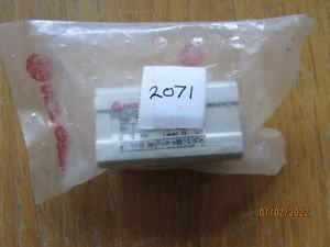 PNEUMATIC CYLINDER SHORT STROKE NORGREN N90012B/M/10 - Picture 1 of 1