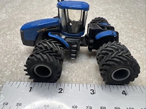 Maßstab 1:64 Models New Holland TJ530 Dealer Edition Allradtraktor mit Duals A3 - Bild 1 von 5