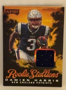 2019 Playoff Damien Harris Rookie Stallions Jersey Relic RC #RS-14 NE Patriots - Bild 1 von 2