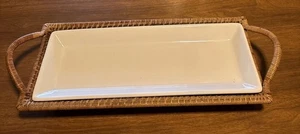 "Bandeja de ratán Pampered Chef Woven Selections y bandeja blanca de adiciones simples 17""" - Imagen 1 de 8